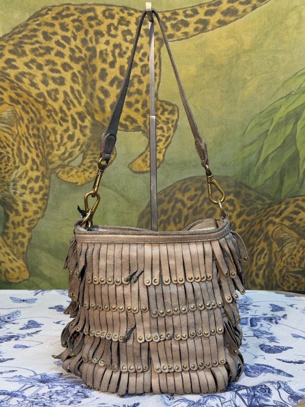 Campomaggi Fringed Leather Bucket Bag in Taupe
